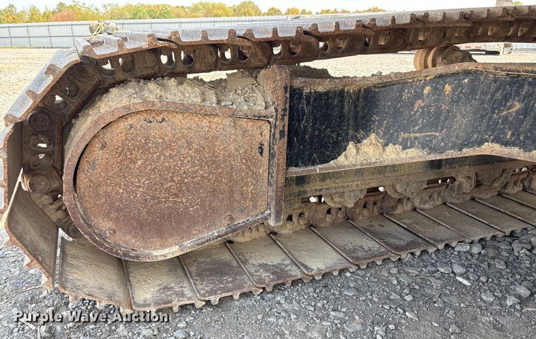 image for item YA1027 2019 Link-Belt 245X4 LC excavator