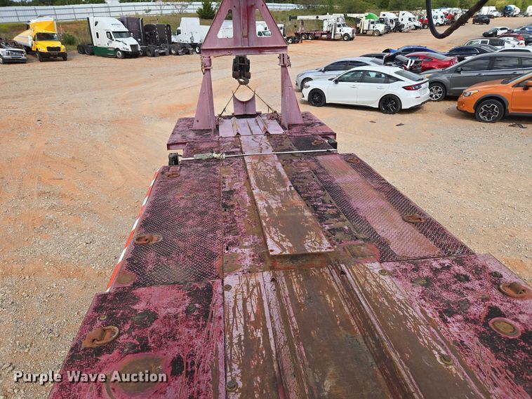 image for item YA1101 2012 Peterbilt 365 crane truck