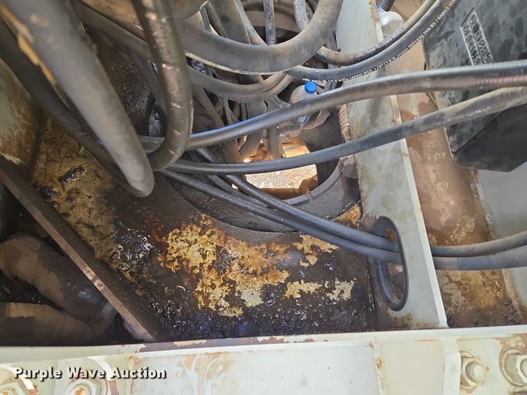 image for item YA1101 2012 Peterbilt 365 crane truck