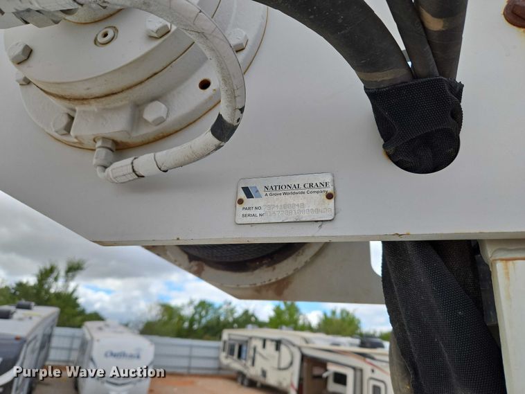 image for item YA1101 2012 Peterbilt 365 crane truck