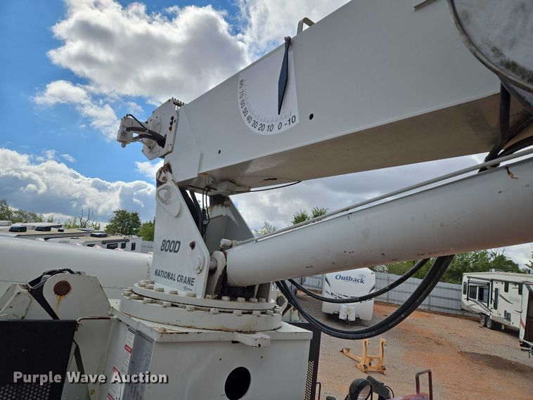 image for item YA1101 2012 Peterbilt 365 crane truck