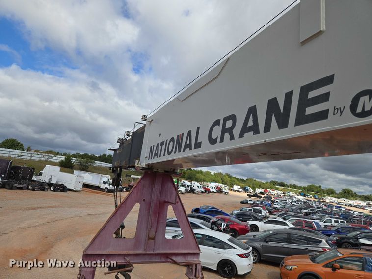 image for item YA1101 2012 Peterbilt 365 crane truck