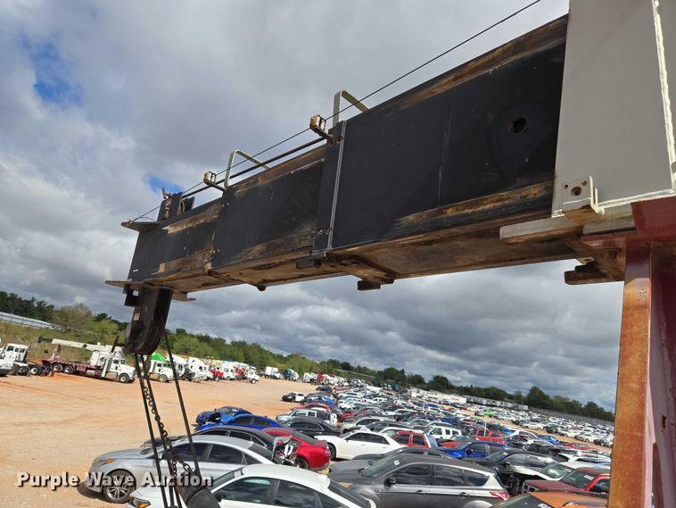 image for item YA1101 2012 Peterbilt 365 crane truck