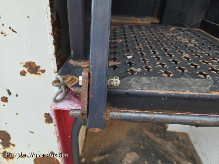 image for item YA1101 2012 Peterbilt 365 crane truck