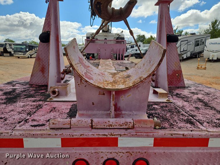 image for item YA1101 2012 Peterbilt 365 crane truck