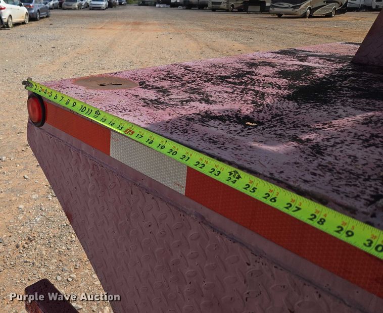 image for item YA1101 2012 Peterbilt 365 crane truck