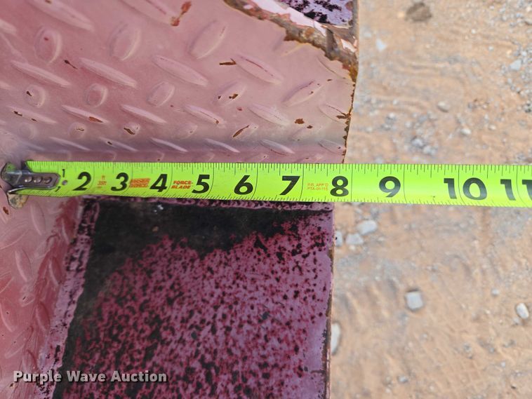 image for item YA1101 2012 Peterbilt 365 crane truck