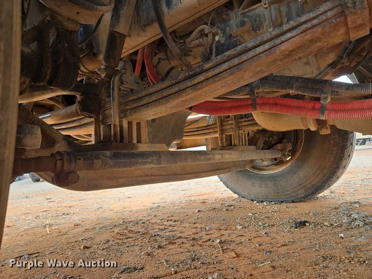 image for item YA1101 2012 Peterbilt 365 crane truck