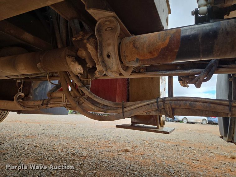 image for item YA1101 2012 Peterbilt 365 crane truck