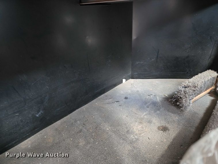 image for item YA1101 2012 Peterbilt 365 crane truck