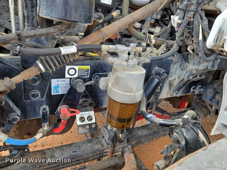 image for item YA1101 2012 Peterbilt 365 crane truck