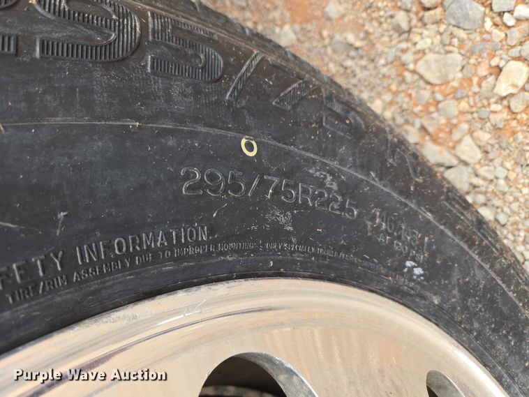 image for item YA1101 2012 Peterbilt 365 crane truck