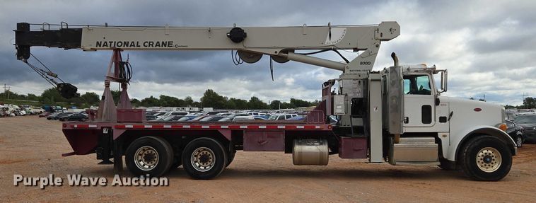 image for item YA1102 2013 Peterbilt 365  crane truck