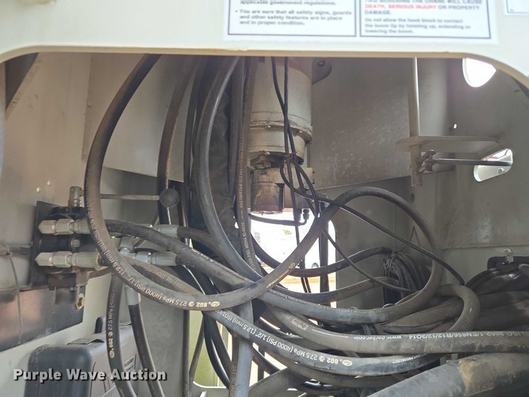 image for item YA1102 2013 Peterbilt 365  crane truck