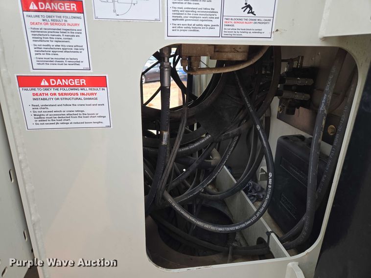 image for item YA1102 2013 Peterbilt 365  crane truck