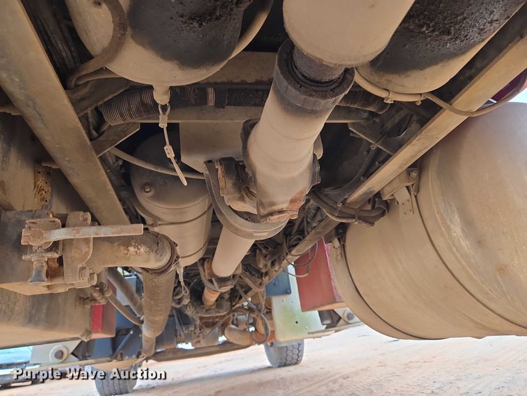 image for item YA1102 2013 Peterbilt 365  crane truck