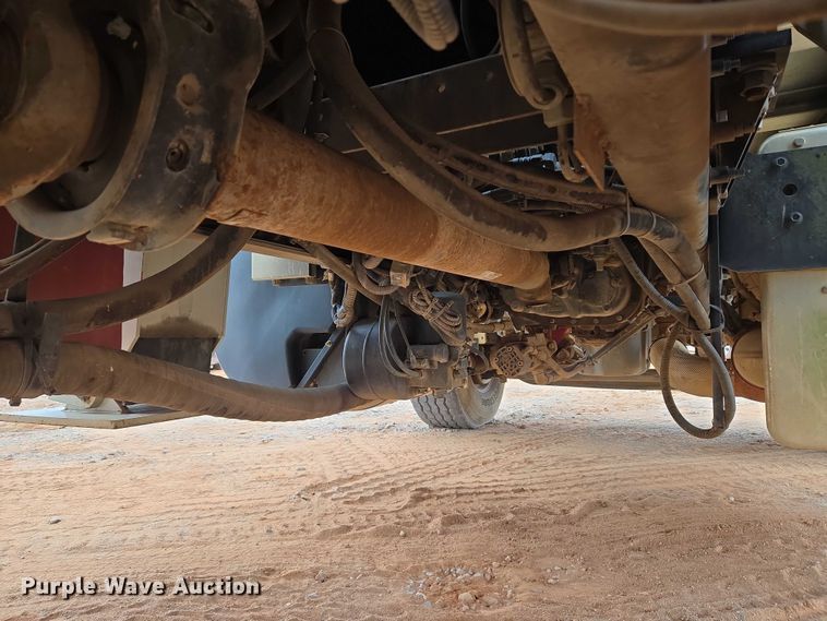 image for item YA1102 2013 Peterbilt 365  crane truck