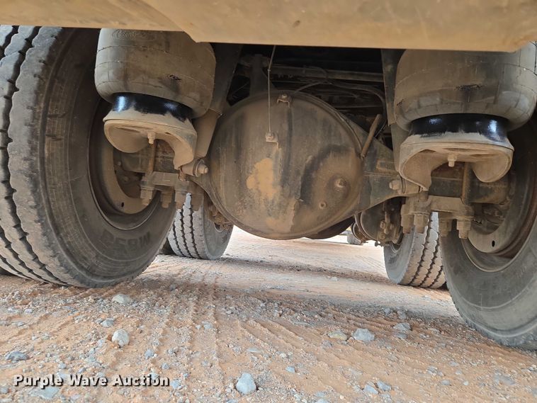 image for item YA1102 2013 Peterbilt 365  crane truck