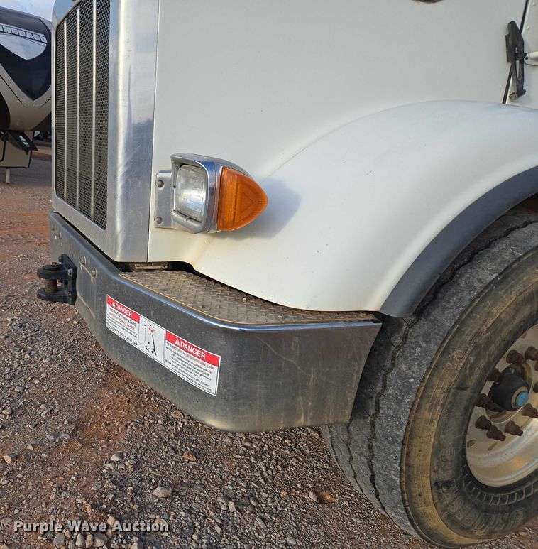 image for item YA1103 2012 Peterbilt 365 crane truck