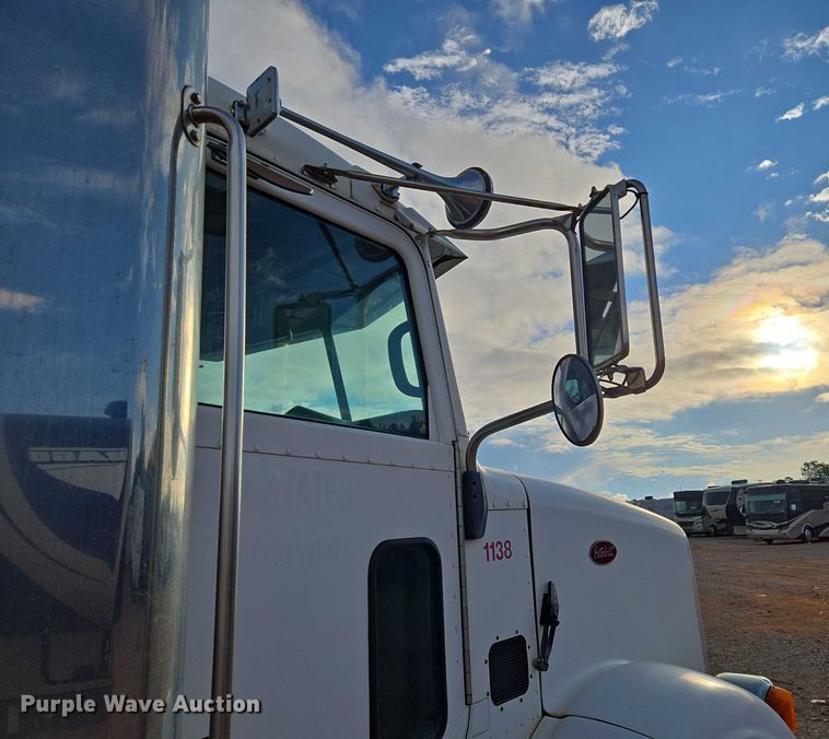 image for item YA1103 2012 Peterbilt 365 crane truck