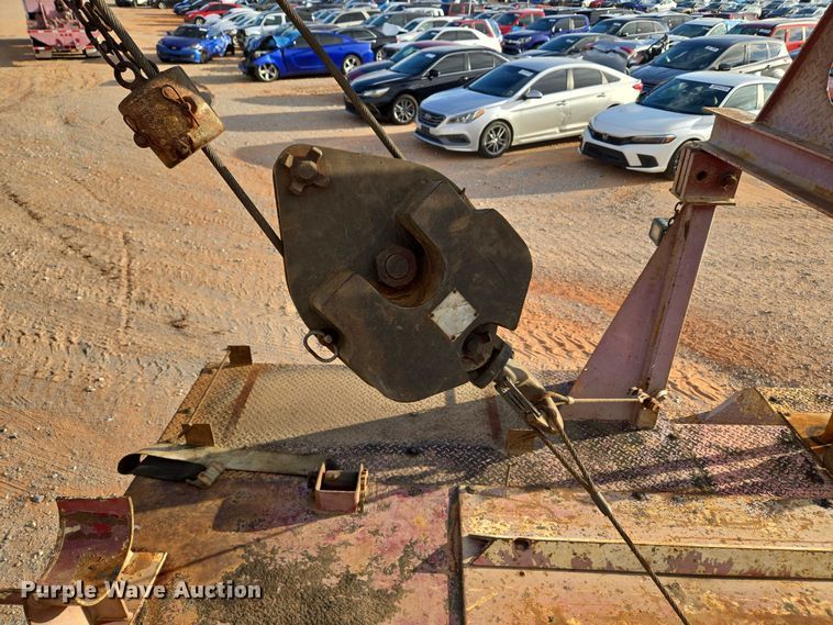 image for item YA1103 2012 Peterbilt 365 crane truck