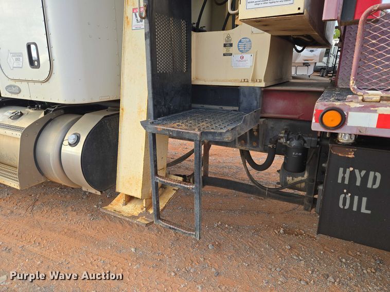 image for item YA1103 2012 Peterbilt 365 crane truck