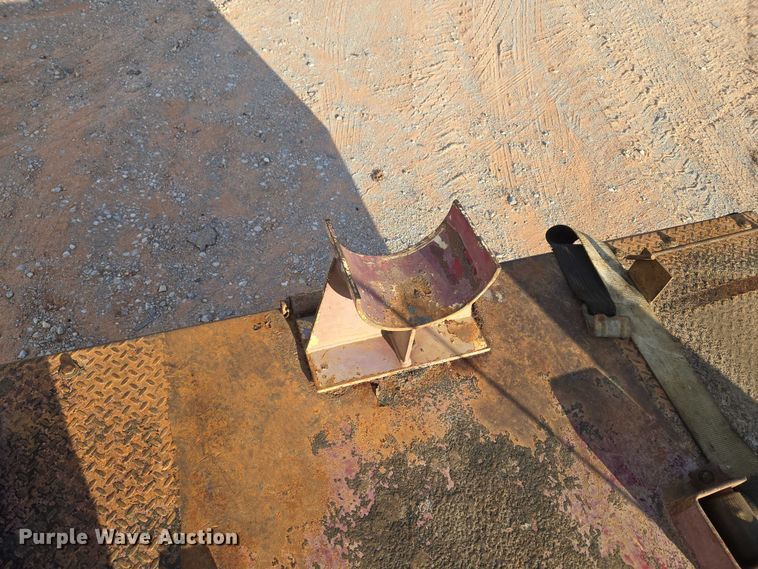 image for item YA1103 2012 Peterbilt 365 crane truck