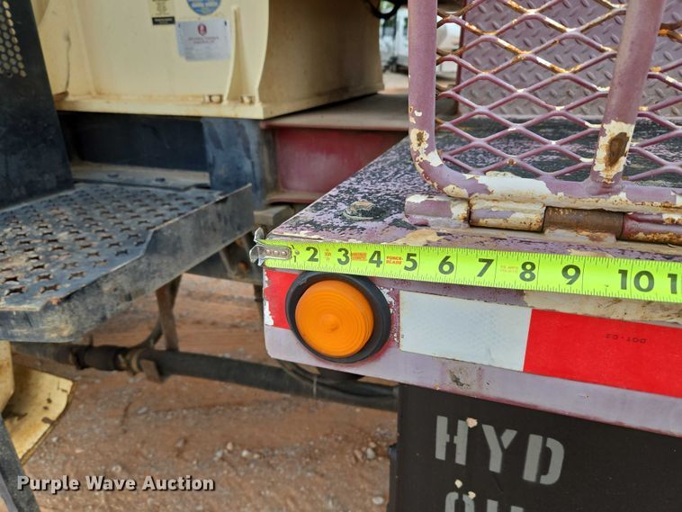 image for item YA1103 2012 Peterbilt 365 crane truck