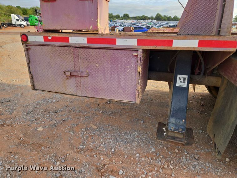 image for item YA1103 2012 Peterbilt 365 crane truck