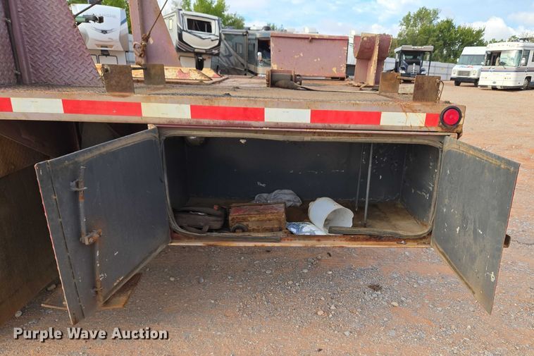 image for item YA1103 2012 Peterbilt 365 crane truck