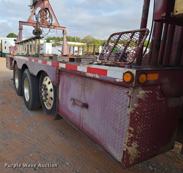 image for item YA1103 2012 Peterbilt 365 crane truck