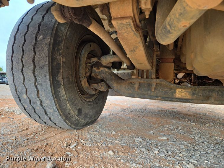 image for item YA1103 2012 Peterbilt 365 crane truck