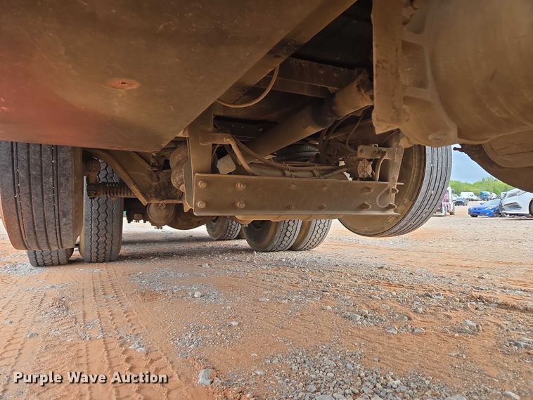 image for item YA1103 2012 Peterbilt 365 crane truck