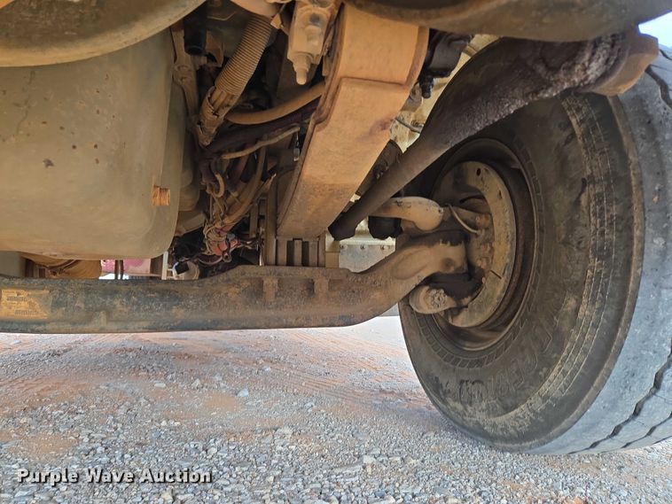 image for item YA1103 2012 Peterbilt 365 crane truck