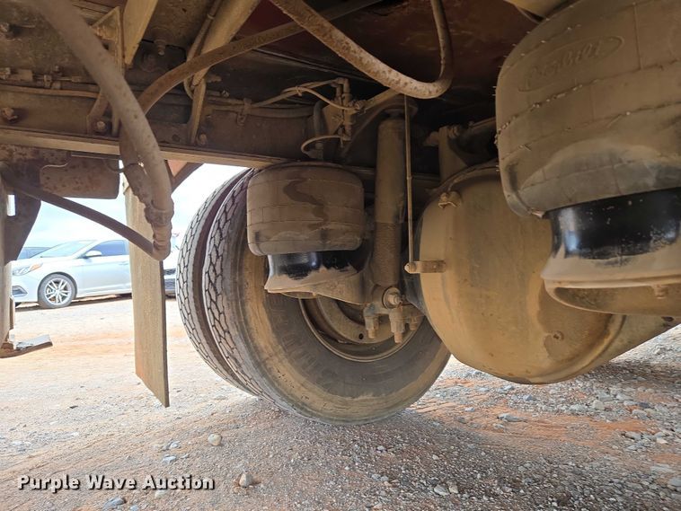 image for item YA1103 2012 Peterbilt 365 crane truck