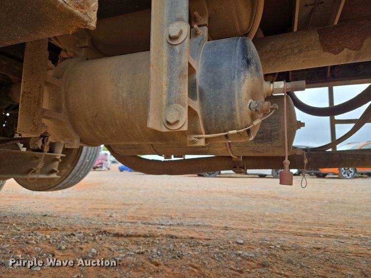 image for item YA1103 2012 Peterbilt 365 crane truck