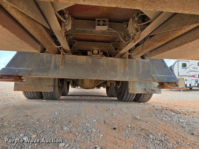 image for item YA1103 2012 Peterbilt 365 crane truck