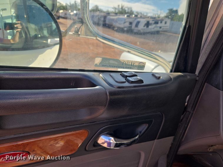 image for item YA1103 2012 Peterbilt 365 crane truck