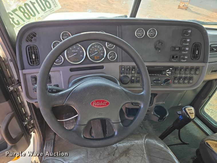 image for item YA1103 2012 Peterbilt 365 crane truck