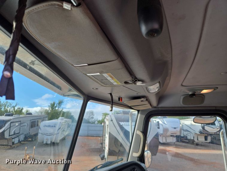 image for item YA1103 2012 Peterbilt 365 crane truck