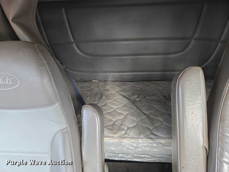 image for item YA1103 2012 Peterbilt 365 crane truck