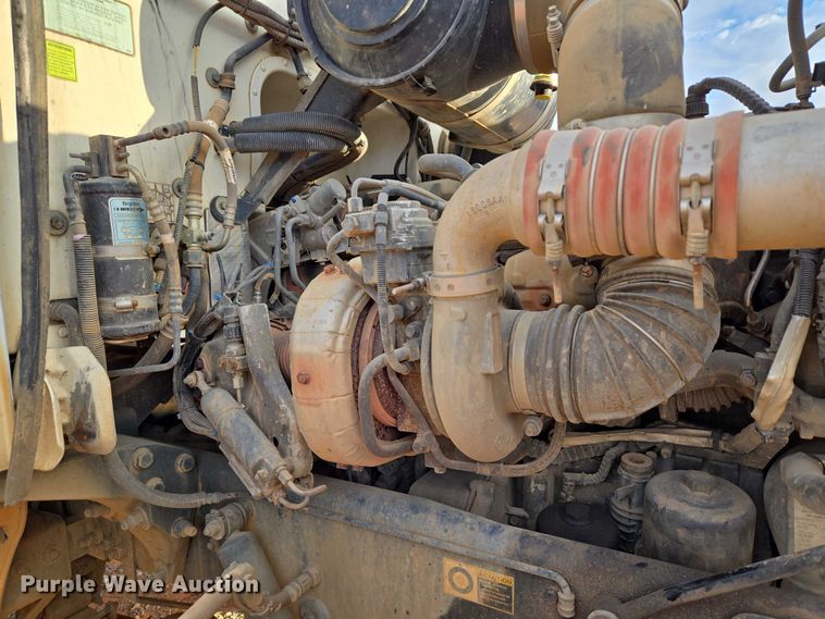 image for item YA1103 2012 Peterbilt 365 crane truck