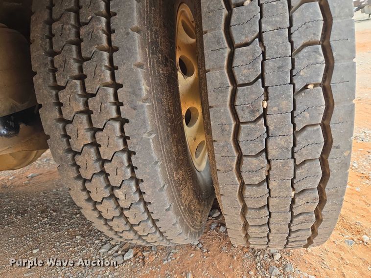 image for item YA1103 2012 Peterbilt 365 crane truck