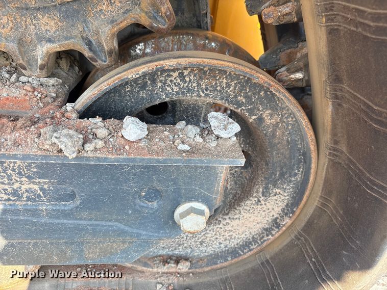 image for item YA1106 2025 John Deere 325G tracked skid steer loader