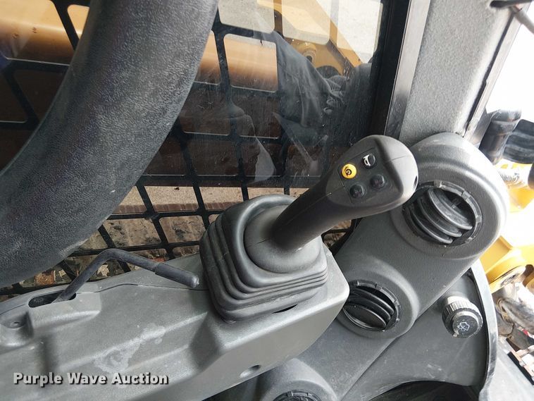 image for item YA1144 2021 Caterpillar 299D3 tracked skid steer loader