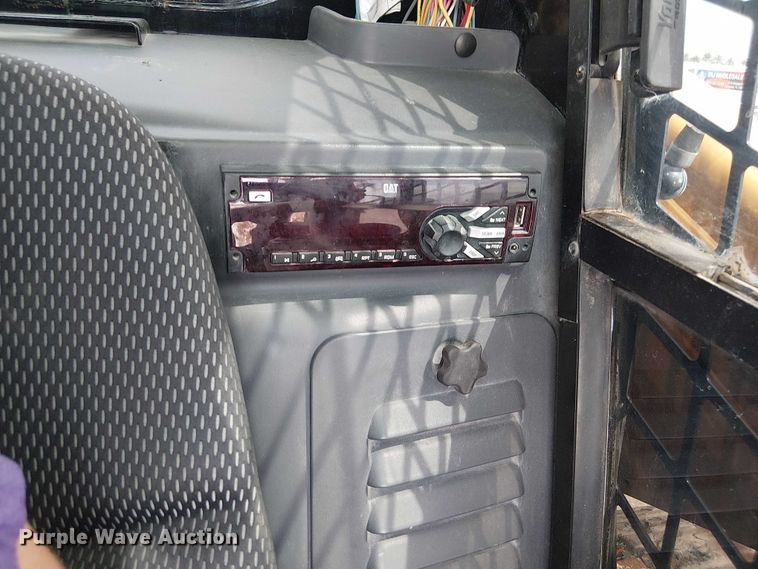 image for item YA1144 2021 Caterpillar 299D3 tracked skid steer loader