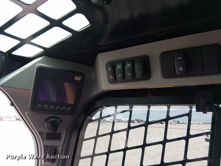 image for item YA1144 2021 Caterpillar 299D3 tracked skid steer loader