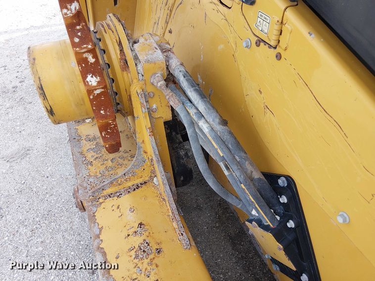 image for item YA1144 2021 Caterpillar 299D3 tracked skid steer loader