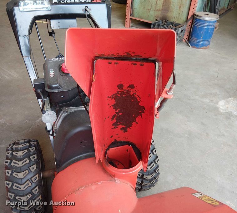 image for item EM0039 (2) Ariens snow blowers