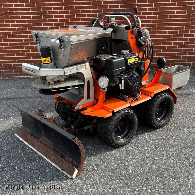 image for item EM0050 Zx4 Snowrator snow pusher